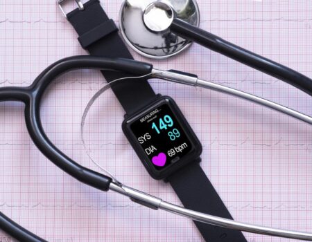 smart watch with stethescope