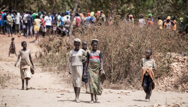 Breaking: Thousands Flee as Israel and Hezbollah Adhere to 10-Day Ceasefire in 2026, Paving Way for Potential US-Iran Peace Talks - featured