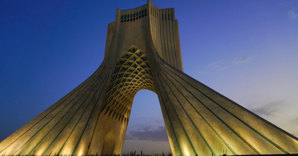 Iran and US Teeter on Brink of 'No War, No Peace' as 2026 Tensions Rise: A Delicate Balance of Power - featured