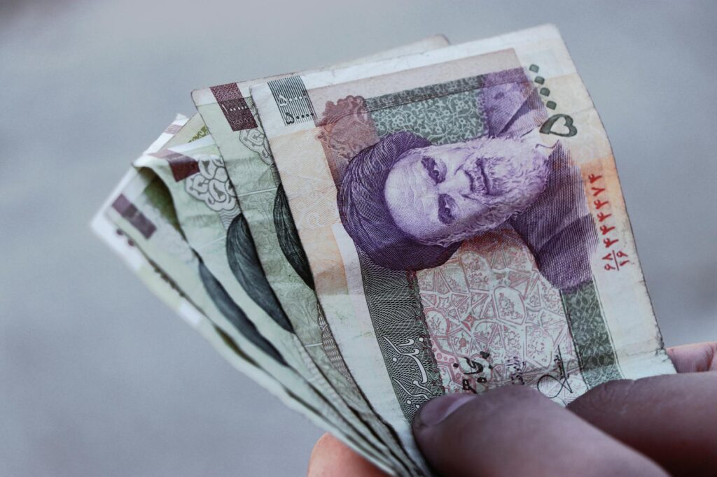 Iran War 2026: Oil Prices Plummet as US and Iran Edge Closer to Peace Deal, But Agreement Hangs in the Balance