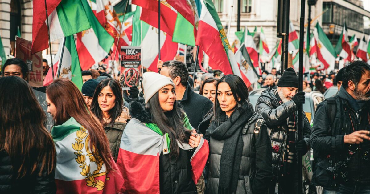 Iran War Update 2026: Trump Weighs Iran Deal as Tensions Escalate on Day 92 - featured