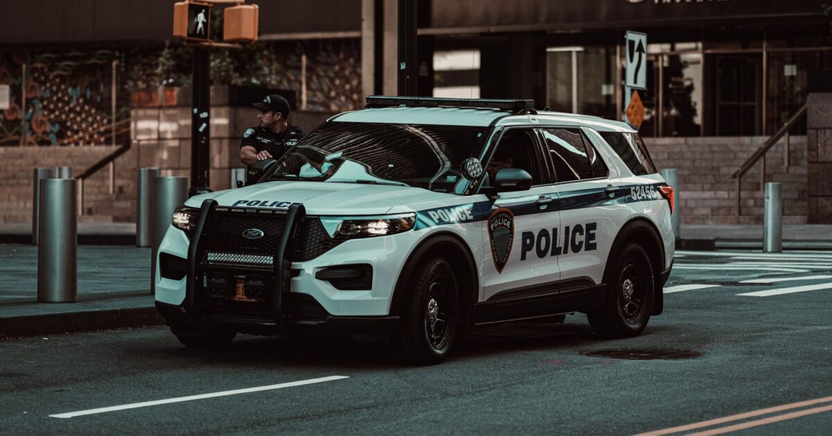 Breaking: Montreal Police Launch Manhunt for Suspect After Deadly Shooting Leaves 1 Officer Killed, 2 Wounded in 2026 - featured