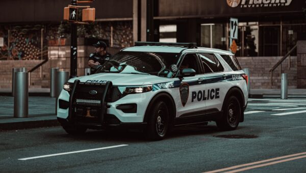 Breaking: Montreal Police Launch Manhunt for Suspect After Deadly Shooting Leaves 1 Officer Killed, 2 Wounded in 2026 - featured