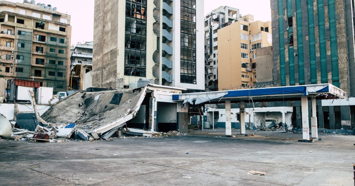 Mideast Crisis Escalates in 2026: Deadly Attacks in Lebanon and Delay in US-Iran Talks Spark Global Concern