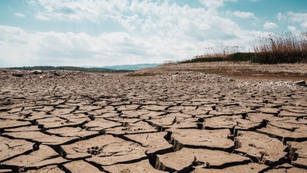 Europe's Scorching Summer: How Rising Temperatures Are Disrupting Transportation Systems in 2026 - featured